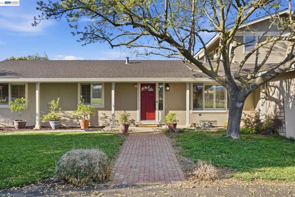 Photo of 2680 Marina Ave. Ave, Livermore, CA 94550 (MLS # 41127630)