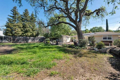 Tiny photo for 685 Paige Lane, Thousand Oaks, CA 91360 (MLS # 226000985)