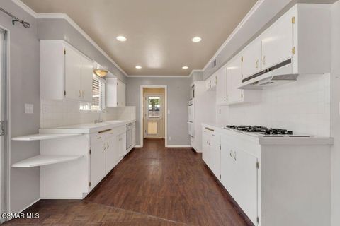 Tiny photo for 685 Paige Lane, Thousand Oaks, CA 91360 (MLS # 226000985)