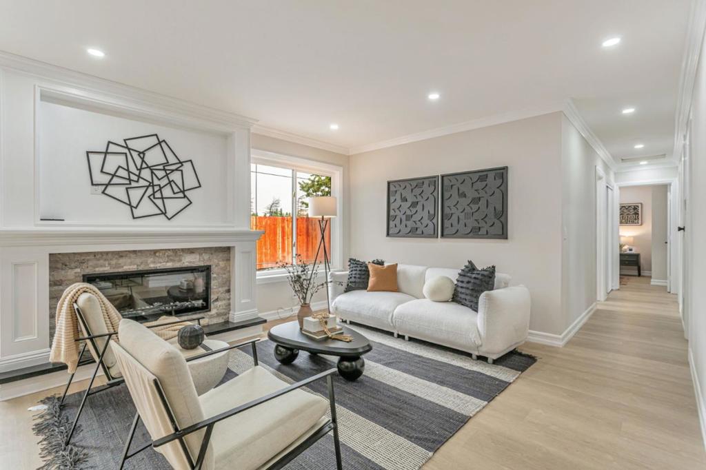 6883 Langmuir Lane