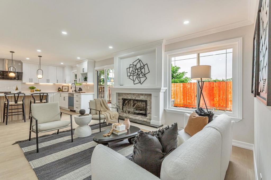 6883 Langmuir Lane