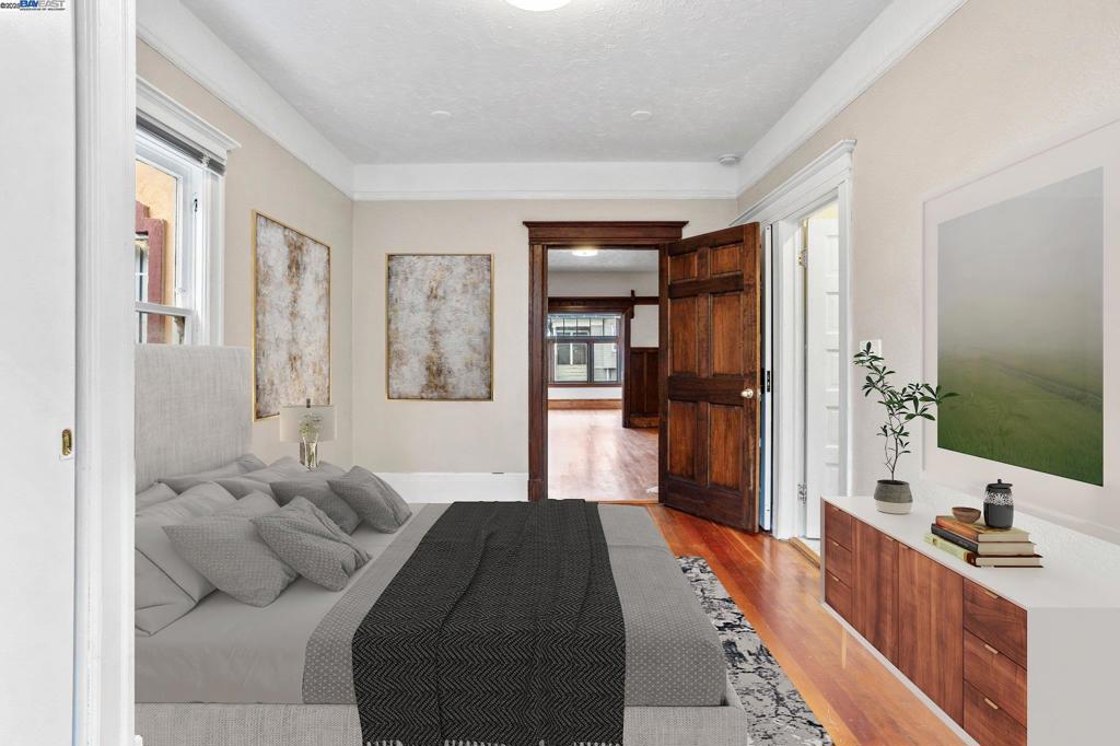 WEST OAKLAND - Residential Income