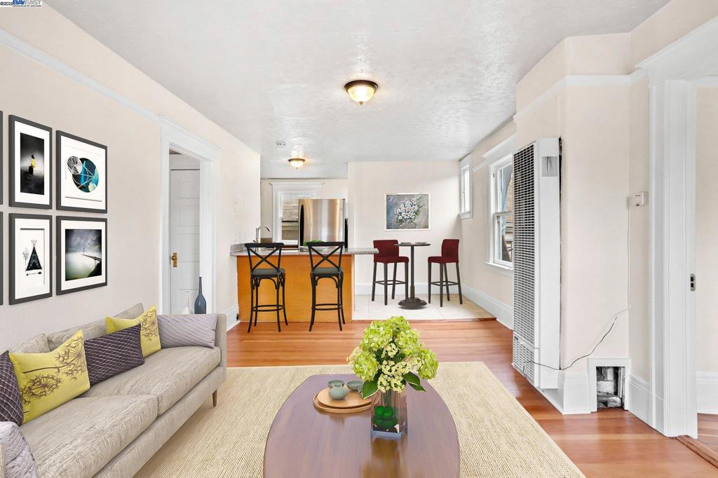 WEST OAKLAND - Residential Income