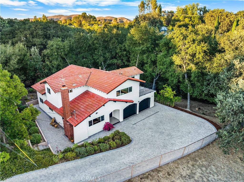 5712 Fairview Pl.