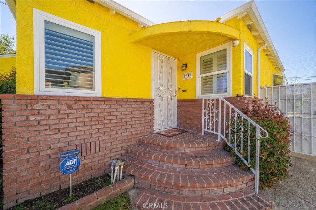 2737 S Spaulding