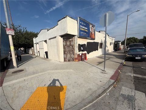 Photo of 8230 S Main St, Los Angeles, CA 90003 (MLS # DW25281892)