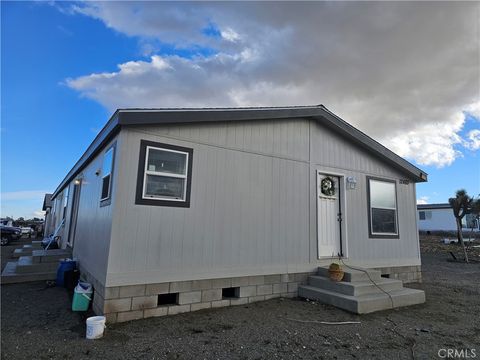 Photo of 12483 Buckwheat Rd, Pinon Hills, CA 92371 (MLS # IV26000156)