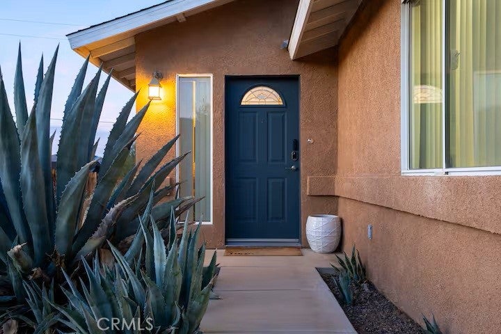 61620 Crest Circle Drive