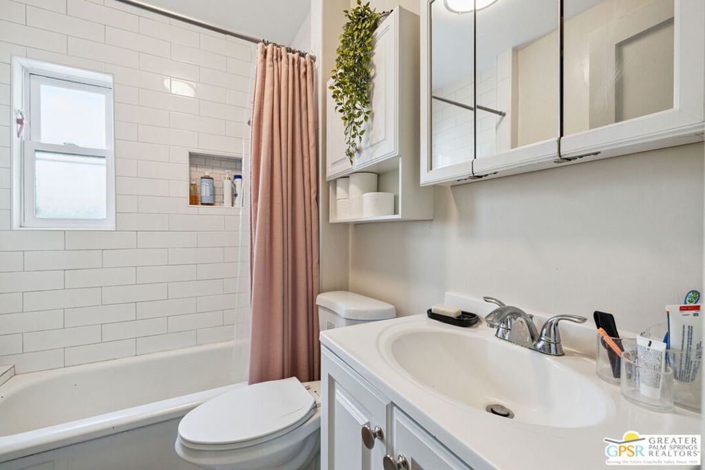 Tahquitz River Estates - Residential Income