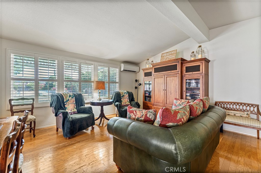 1908 E Walnut Creek Parkway