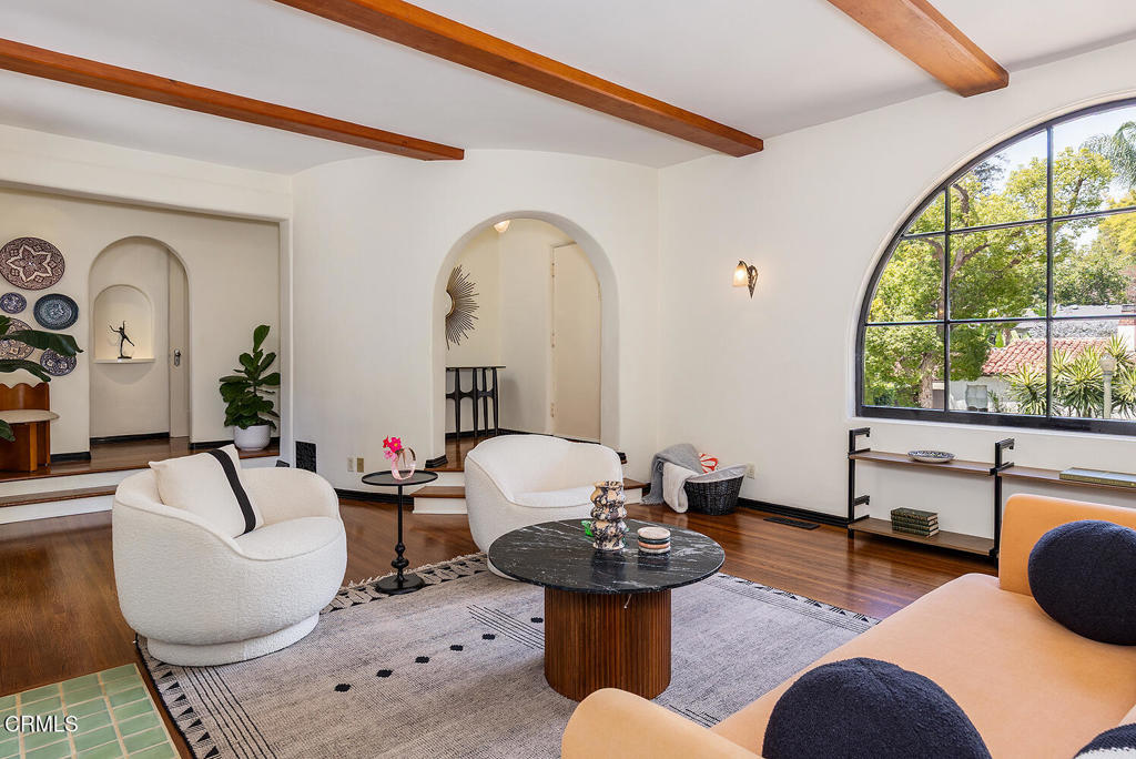 3177 Lake Hollywood Drive