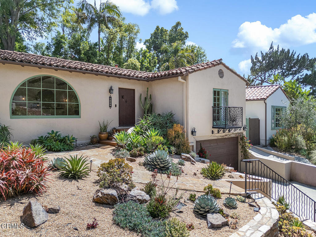 3177 Lake Hollywood Drive
