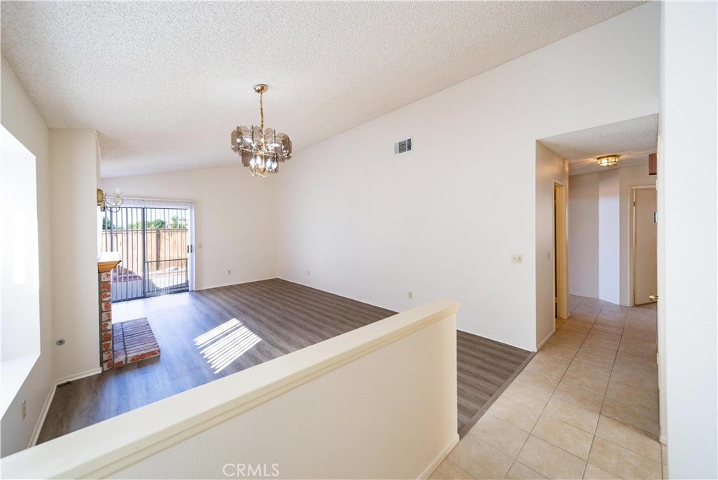 25640 Union Hill