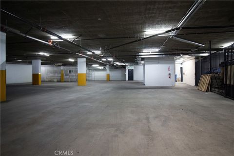 Photo of 955 South Fedora Street, Los Angeles, CA 90006 (MLS # PT26117756)