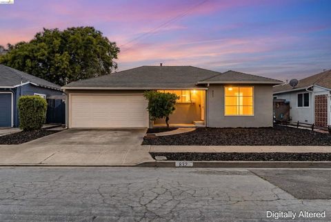 Photo of 832 Serra Dr Dr, San Leandro, CA 94578 (MLS # 41136265)