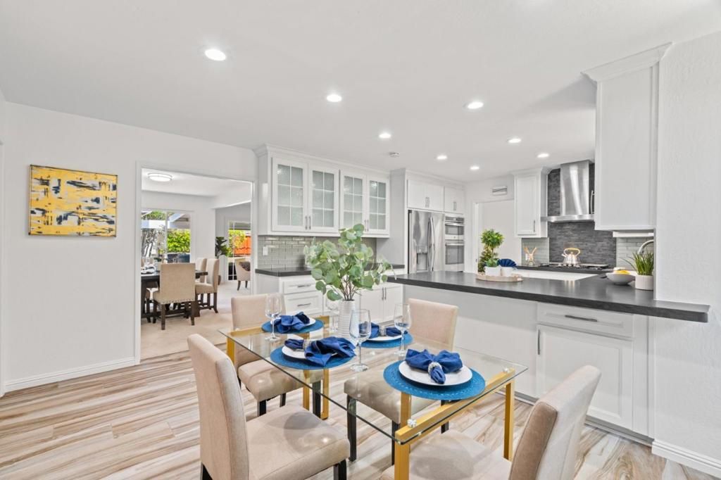 listing image 130724733292852028050