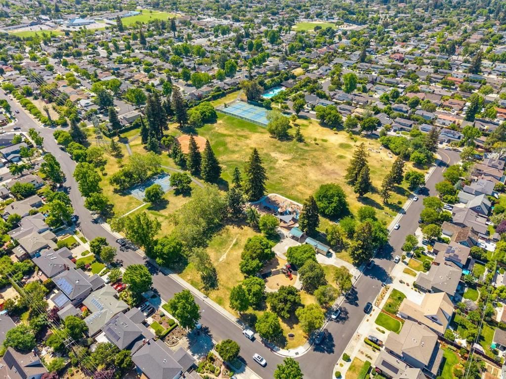 listing image 130726886596256671532
