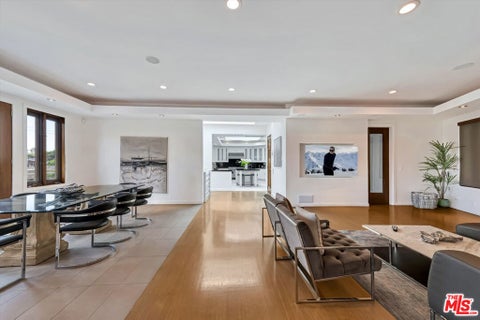 Photo of 8827 Evanview Drive, Los Angeles, CA 90069 (MLS # 26835427)