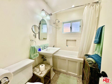 Tiny photo for 30 20th Avenue, Venice, CA 90291 (MLS # 26850111)