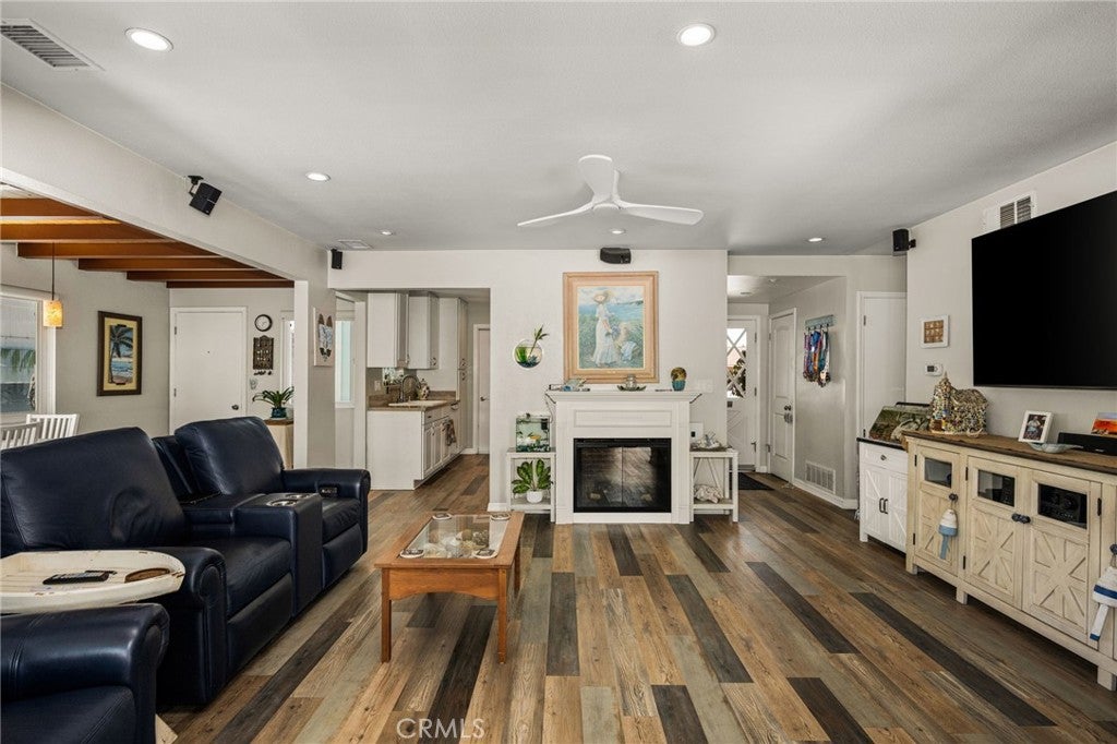 15732 Swan Lane, Huntington Beach CA 92649 - Photo 22