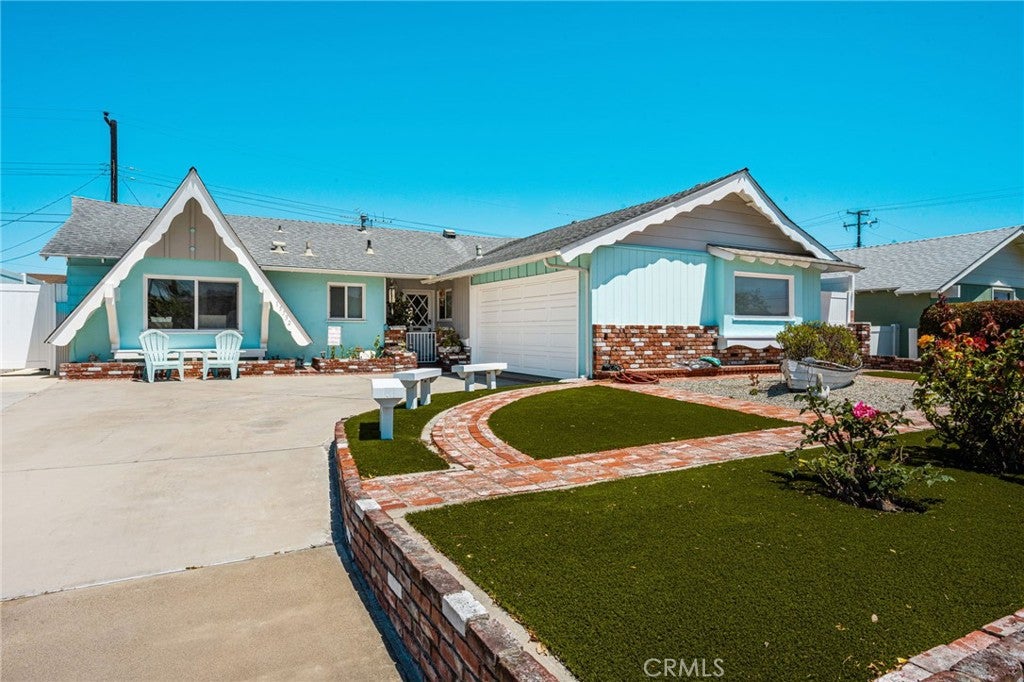 15732 Swan Lane, Huntington Beach CA 92649 - Photo 18