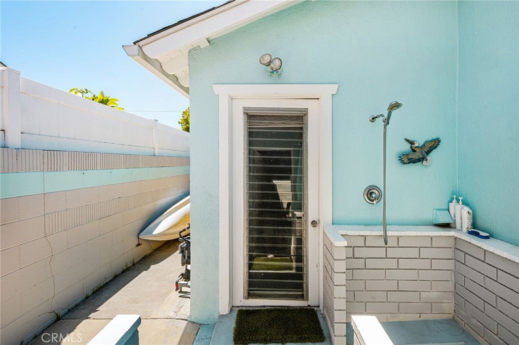 15732 Swan Lane, Huntington Beach CA 92649 - Photo 13