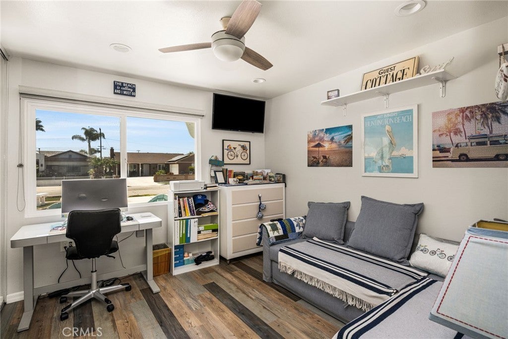 15732 Swan Lane, Huntington Beach CA 92649 - Photo 36
