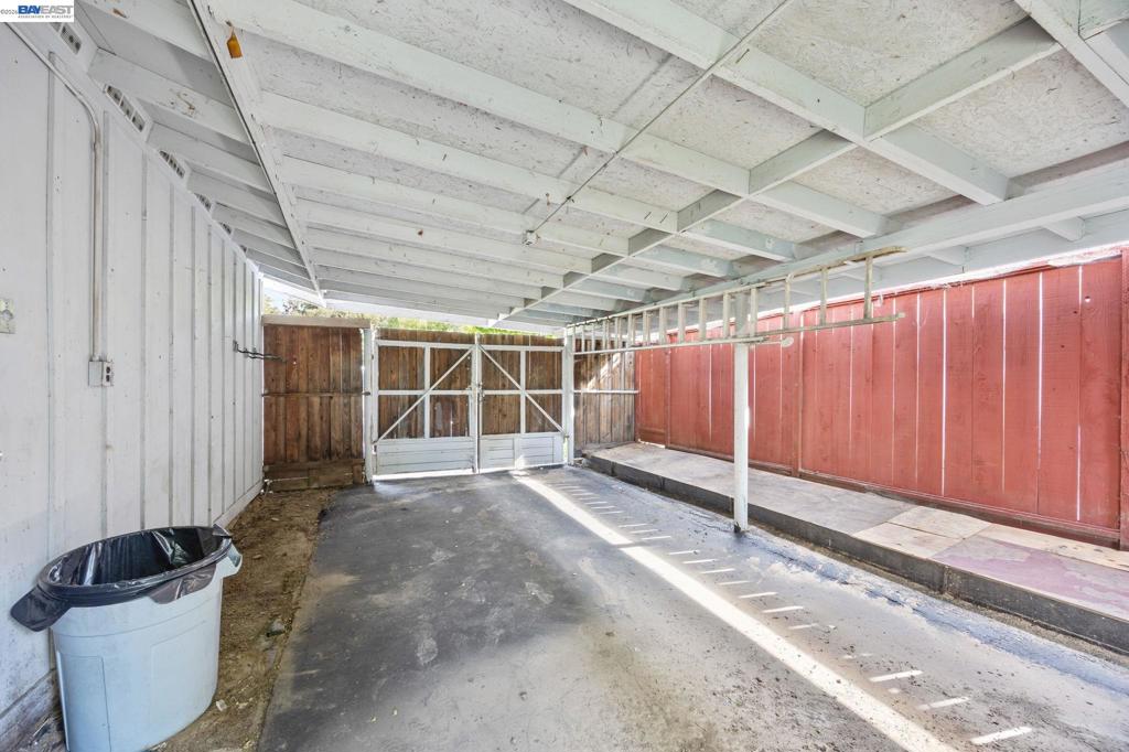 2857 Randall Way