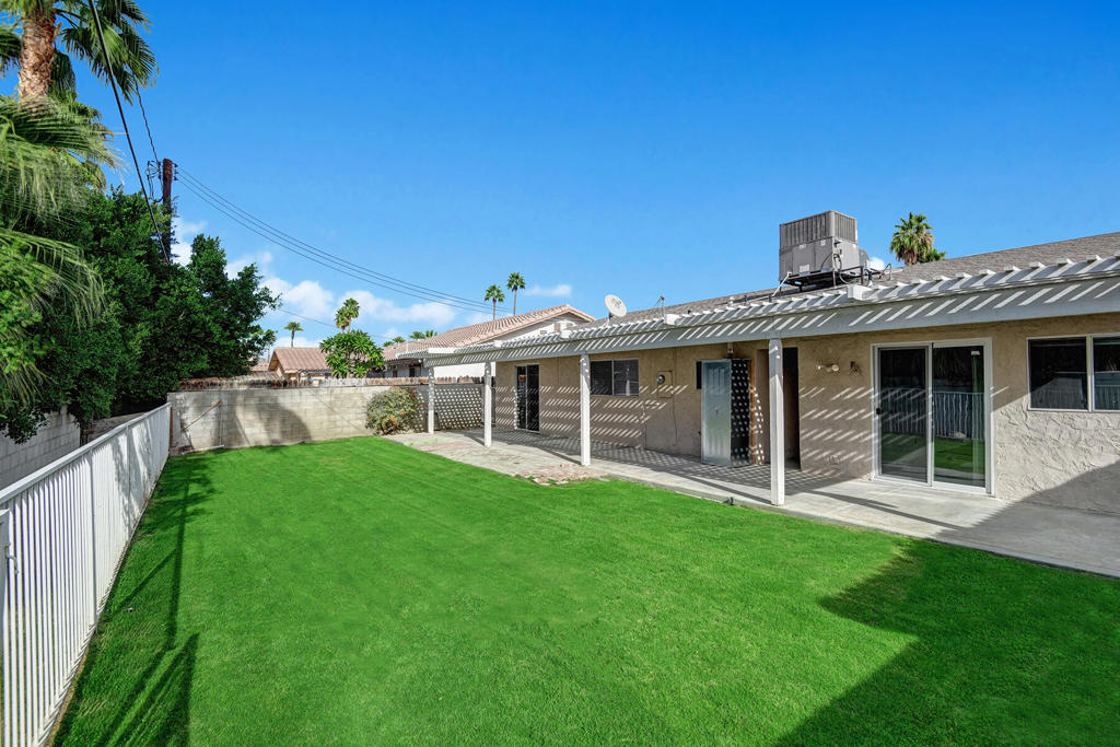 La Quinta Cove - Residential