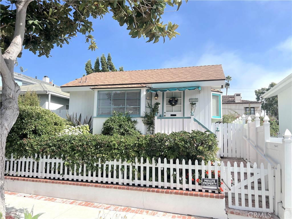 Quiet and Private CdM Village back unit available South of PCH. Charming 1 bed/1 bath with large exterior deck. Located at end of cul-de-sac so no home blocking view to Bayside Canyon. Light & bright cottage with fresh paint and updated bathroom and kitchen cabinets. One block to Goldenrod Ave. bridge provides easy access to Big Corona Beach. Wood & tile floors throughout. Refrigerator, microwave, dishwasher and shared washer/dryer included. Assigned parking off-street, with secure private gate. Great location and charming beach-close living with walking to dining and shopping.