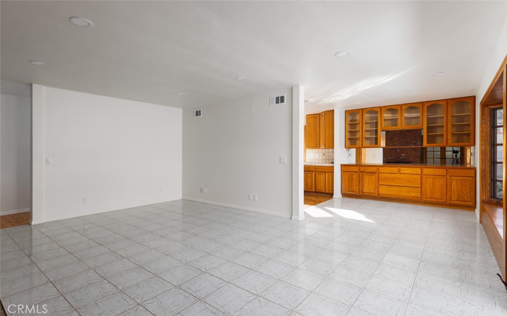 Dover Shores (DSAM) - Residential Lease