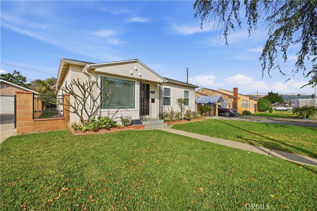 Photo of 653 N Raywood Ave, Montebello, CA 90640 (MLS # PW26017665)