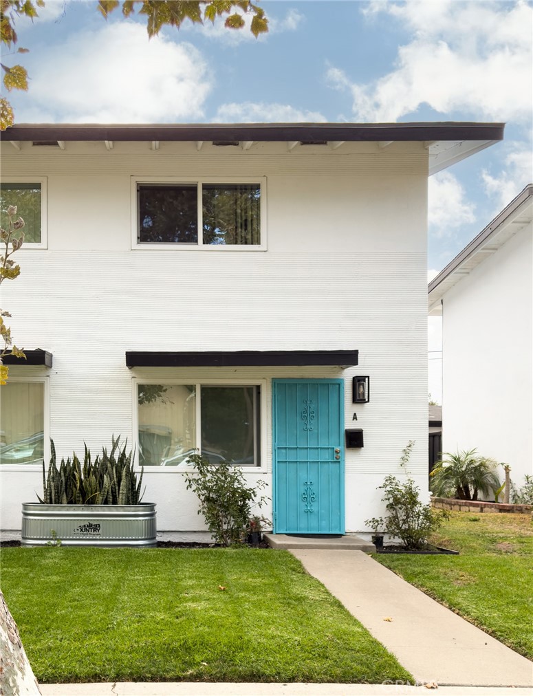 2729 S Baker