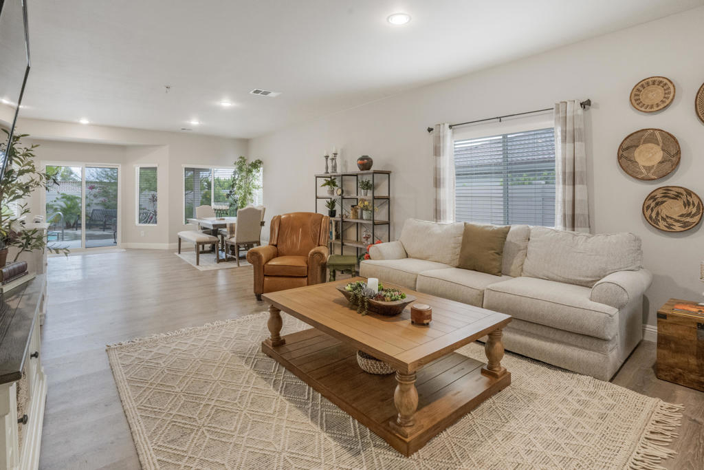 Mountain View Country Estates - Residential