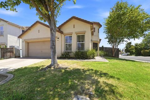 Photo of 9400 Trolio Way, Elk Grove, CA 95624 (MLS # ML82049444)