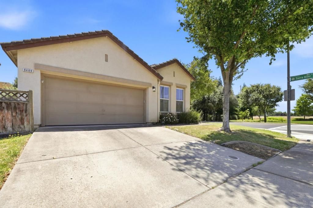 Photo of 9400 Trolio Way, Elk Grove, CA 95624 (MLS # ML82049444)