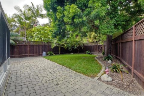 Photo of 509 Turfwood Ln Ln, Solana Beach, CA 92075 (MLS # 250042744SD) Photo of 509 Turfwood Ln Ln, Solana Beach, CA 92075 (MLS # 250042744SD)