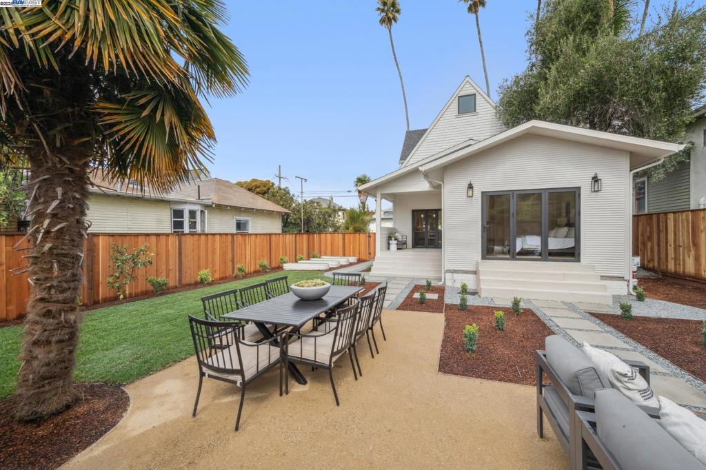 LOWER ELMWOOD - Residential