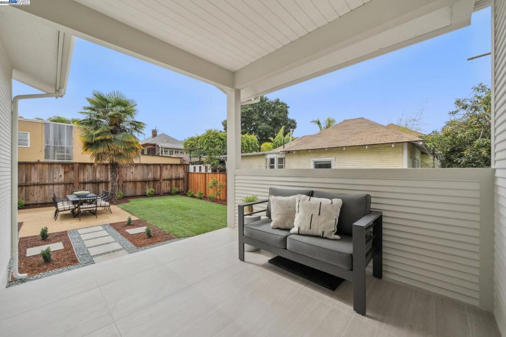 LOWER ELMWOOD - Residential