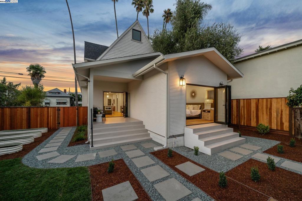 LOWER ELMWOOD - Residential