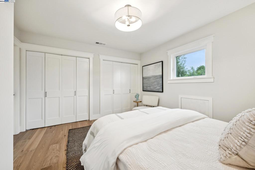 LOWER ELMWOOD - Residential