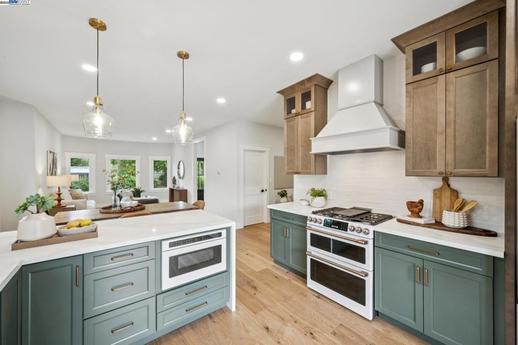 LOWER ELMWOOD - Residential
