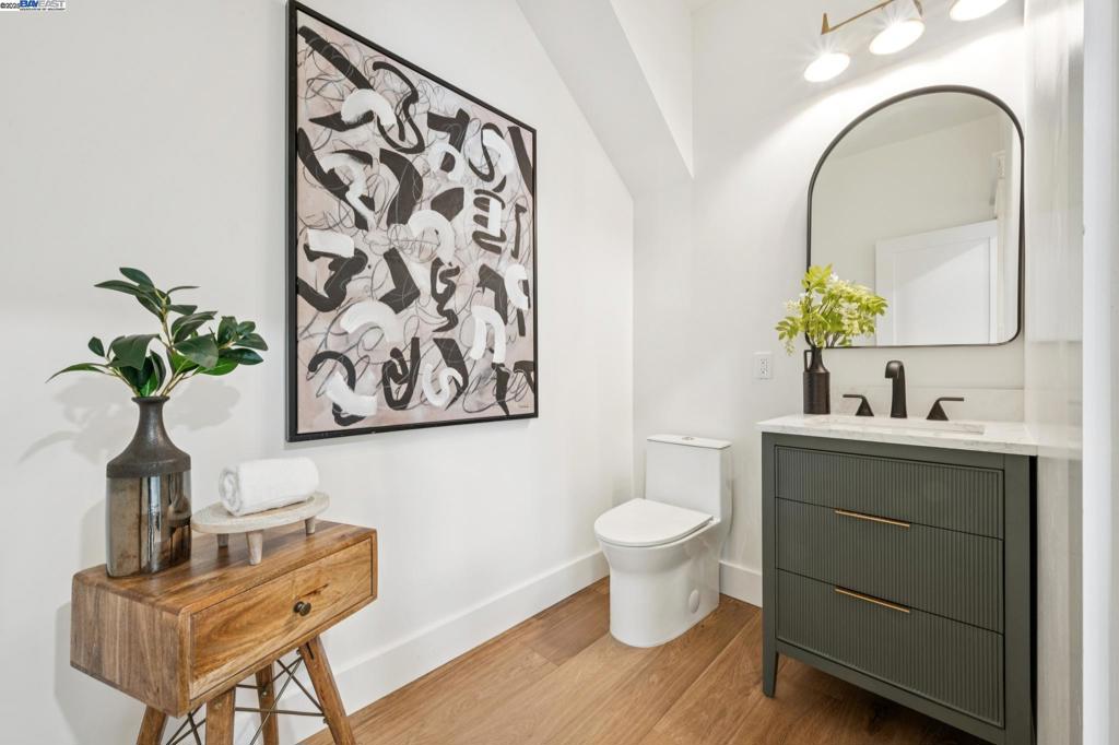 LOWER ELMWOOD - Residential