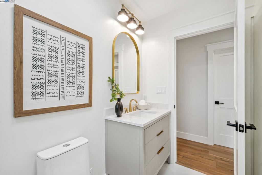 LOWER ELMWOOD - Residential