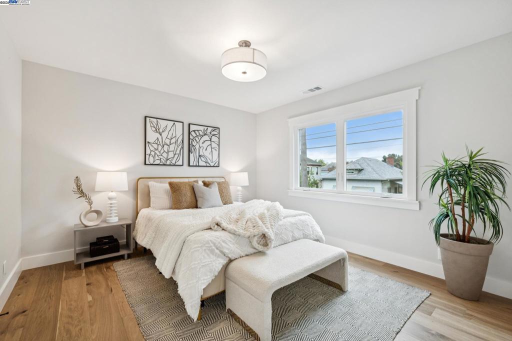 LOWER ELMWOOD - Residential