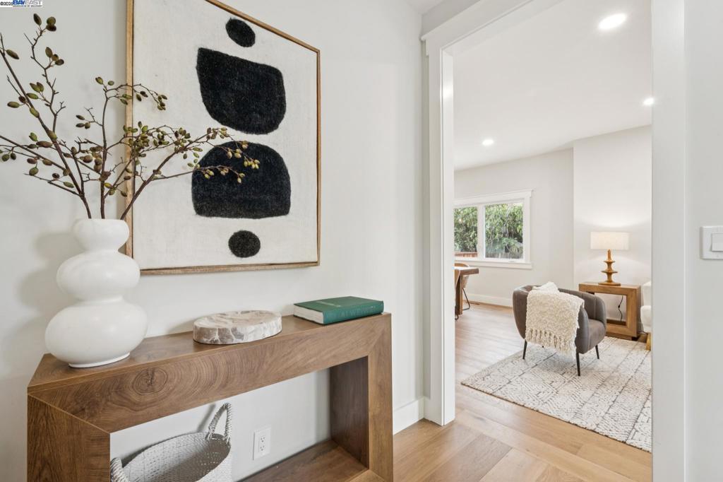 LOWER ELMWOOD - Residential