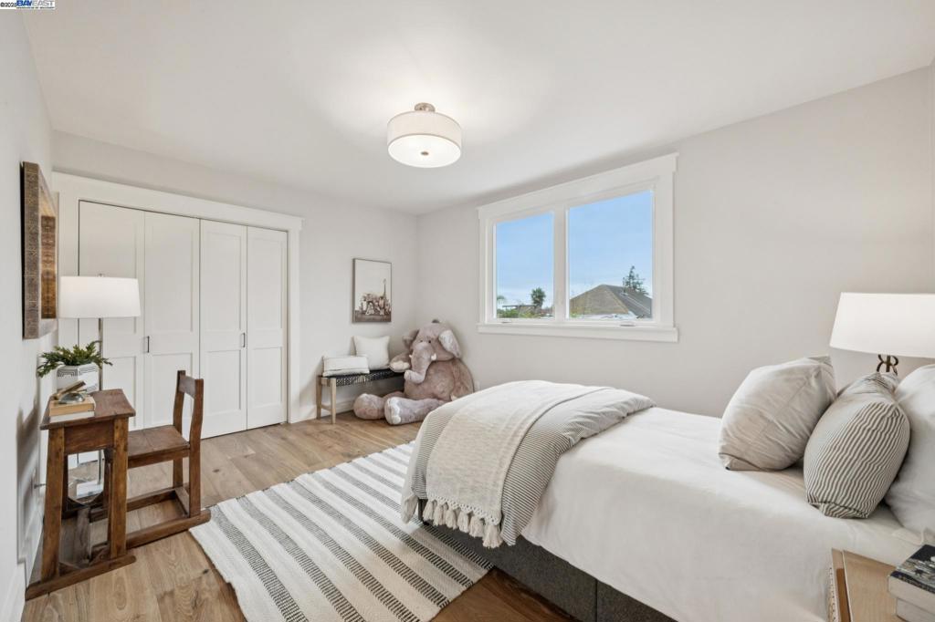 LOWER ELMWOOD - Residential