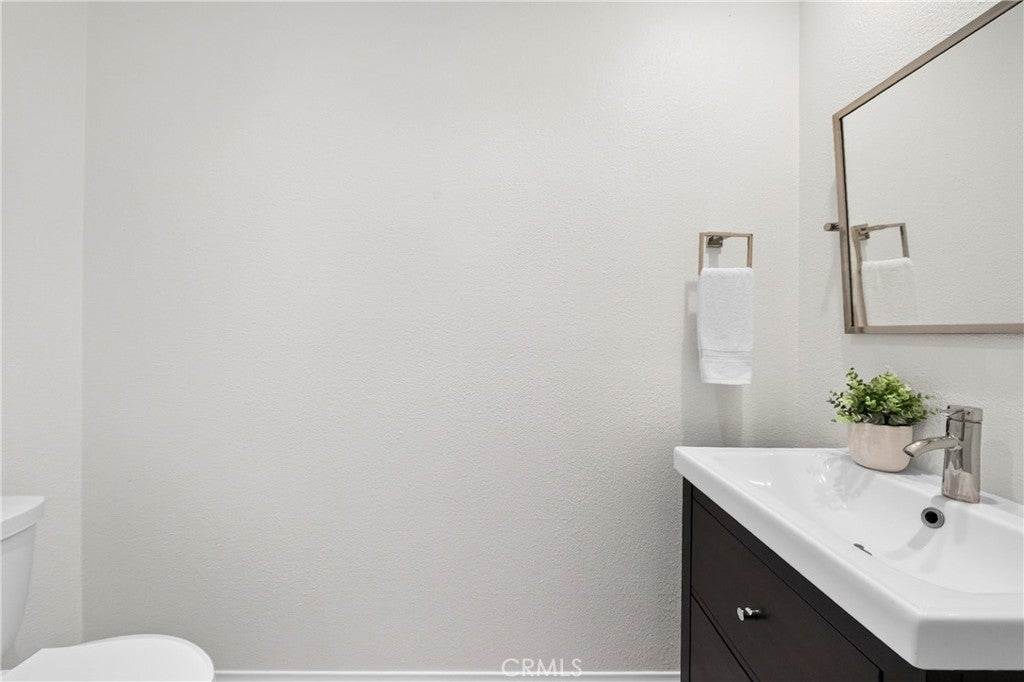 93 Goldenrod, Irvine CA 92614 - Photo 6