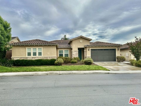 Photo of 30121 Alfalfa Lane, Murrieta, CA 92563 (MLS # 26943835)