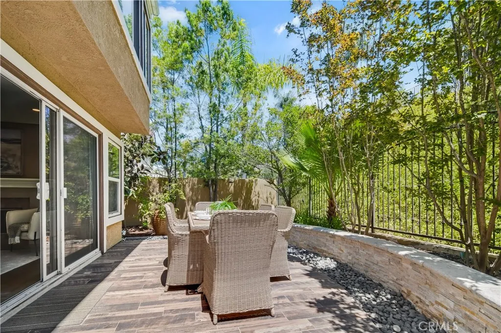 Calabasas, California 91302, United States, 3 Bedrooms Bedrooms, ,3 BathroomsBathrooms,Residential,Active,170135